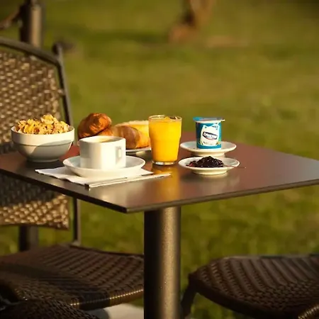 Eurocentre 2* Toulouse Nord 2* Castelnau-dʼEstrétefonds