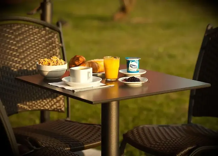 Eurocentre 2* Toulouse Nord 2* Castelnau-dʼEstrétefonds